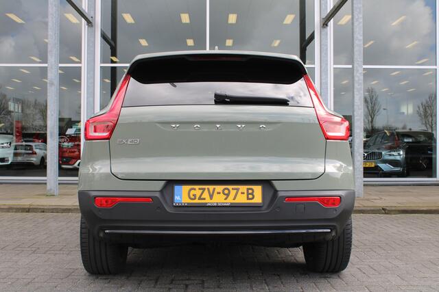 Volvo EX40 Extended Range Plus 82 kWh | El. Trekhaak | 360 Camera | Adapt. Cruise | BLIS | Verw. Voorstoelen + Stuurwiel | DAB |