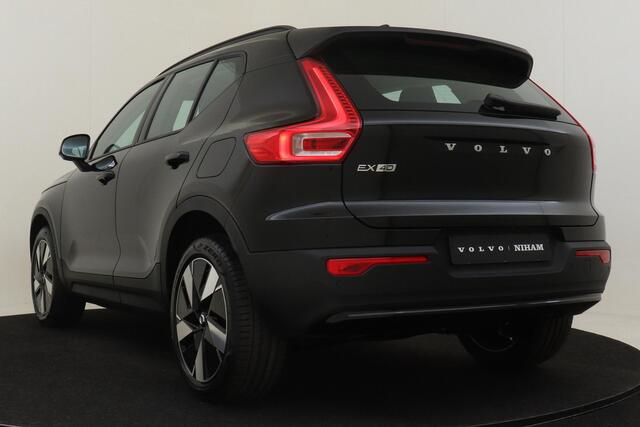 Volvo EX40 SINGLE MOTOR ESSENTIAL 70 kWh -CAMERA|CRUISE|METALLIC|DAB|CARPLAY|19"