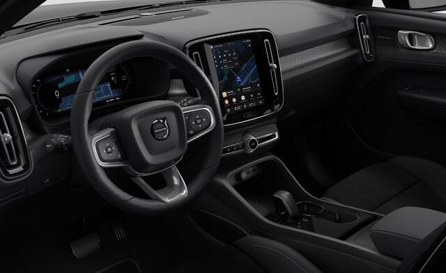 Volvo EX40 Single Ext. Range Plus Black Ed. Europa / Elektrische stoelen / Panoramadak / Panoramadak / Apple Carplay / Android Auto / Harman kardon audio / Adaptive cruise control / Pilot assist / Lichtmetalen velgen /