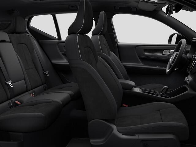 Volvo EX40 Single Motor Extended Range Ultra Black Ed. 82 kWh