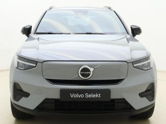 Volvo EX40 Extended Range Plus / Nubuck / 360 camera / Harman&Kardon / Stoel + Stuurw. Verwarming / BLIS / ACC / El. Trekhaak /