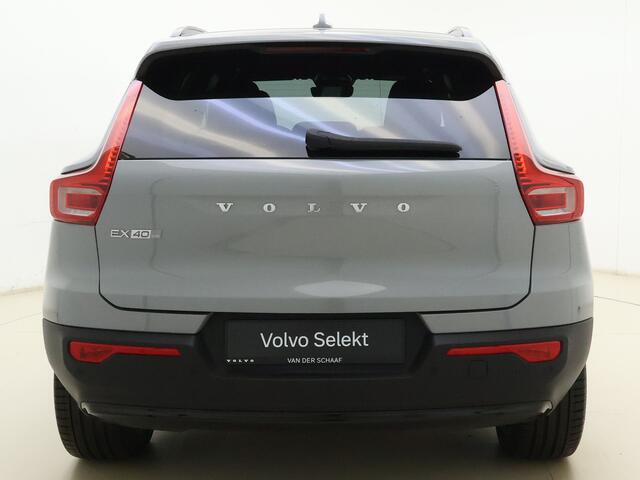 Volvo EX40 Extended Range Plus / Nubuck / 360 camera / Harman&Kardon / Stoel + Stuurw. Verwarming / BLIS / ACC / El. Trekhaak /
