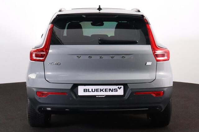Volvo EX40 Extended Range Ultra 82 kWh - Panorama/schuifdak - IntelliSafe Assist & Surround - 360º Camera - Harman/Kardon audio - Adaptieve LED koplampen - Verwarmde voorstoelen, stuur & achterbank - Parkeersensoren voor & achter - Elektr. bedienb. voorstoelen met g