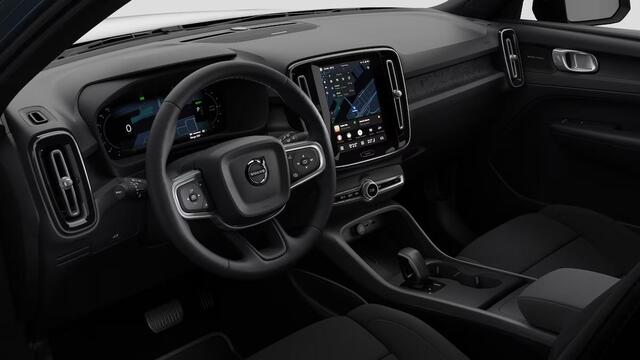 Volvo EX40 Single Motor Plus Europe 70 kWh | Harman Kardon Audio | BLIS | Adaptieve Cruise Control | Stoelverwarming Voor & Achter | Stuurverwarming | Warmtepomp | Parkeersensoren Voor en Achter |