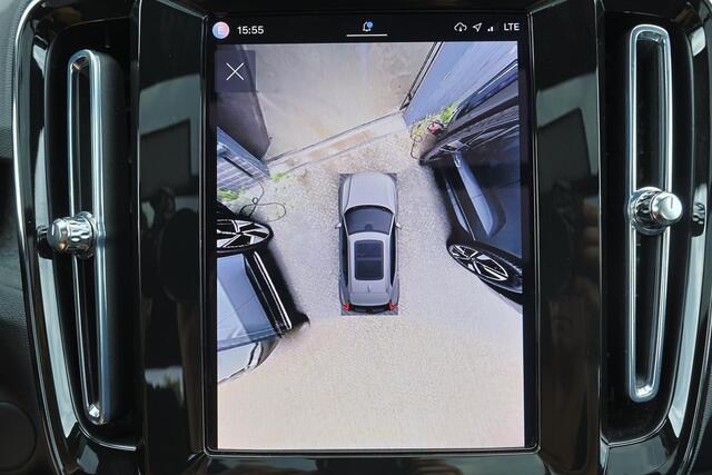 Volvo EX40 Extended Range Ultra 82 kWh - Panorama/schuifdak - IntelliSafe Assist & Surround - 360º Camera - Verwarmde voorstoelen, stuur & achterbank - Parkeersensoren voor & achter - Elektr. bedienb. voorstoelen met geheugen links - Draadloze tel. lader - Warmtepom