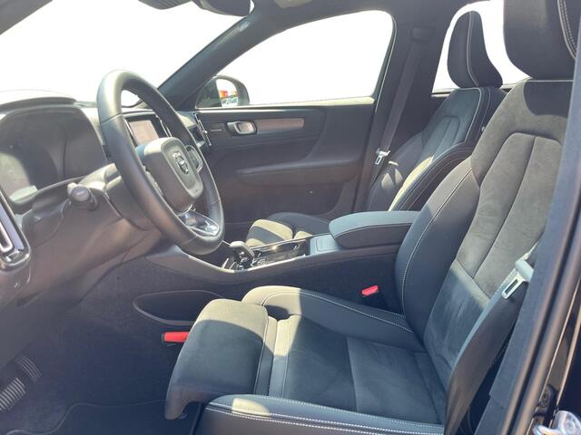Volvo EX40 Single Motor Extended Range Plus Black Ed. 82 kWh