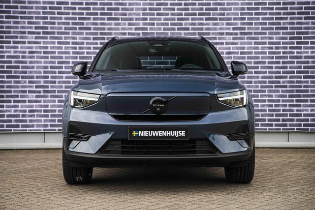 Volvo EX40 Single Motor Extended Range Ultra Black Edition Europa | Harman Kardon audio | 20" | Schuif-/kanteldak | Getint Glas | Elektrische stoelverstelling | Nubuck bekleding | Adaptive Cruise Control | Dodehoekdetectie |