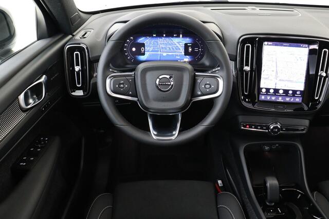 Volvo EX40 SINGLE MOTOR EXTENDED RANGE ULTRA BLACK EDITION EUROPA 82kWh -PANO.DAK|HARMAN/KARDON|360°CAM|POWER-SEATS|PRIVACY.GLAS|20"|SoH:100%