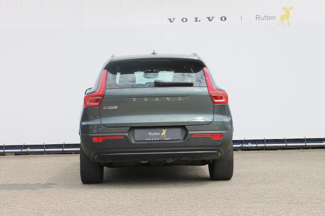 Volvo EX40 Single Motor Extended Range Plus 82 kWh Adaptieve cruise control / Semi elektrisch wegklapbare trekhaak / Google infotainment / 19" lichtmetalen velgen