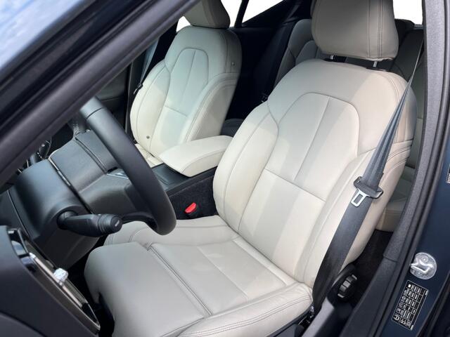 Volvo EX40 Single Motor Core Business Edition 70 kWh | Leder | Trekhaak