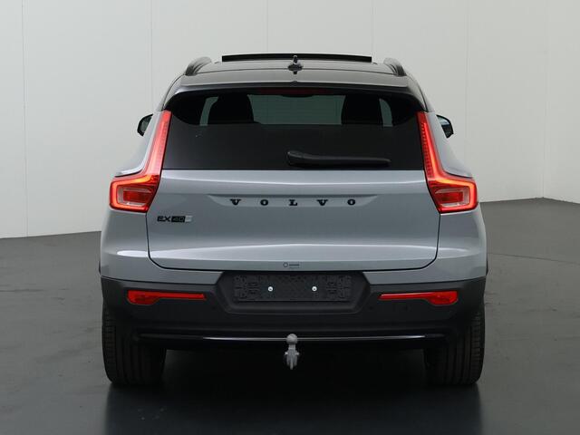 Volvo EX40 Single Motor Extended Range Ultra Black Ed. 82 kWh | SOH 97% | Trekhaak | Harman/Kardon | Panoramadak | warmtepomp | 360 camera | Apple Carplay/Android Auto | LED | Cruise control adaptief |