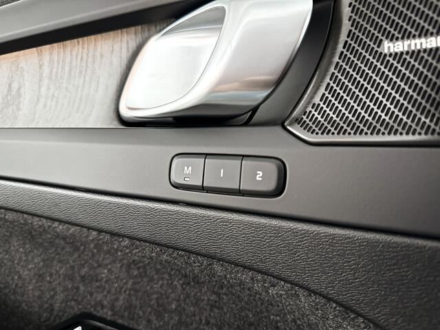 Volvo EX40 Single Motor Extended Range Ultra 82 kWh | Panoramadak | 360° camera | Harman Kardon | Stoel- en Stuurverwarming