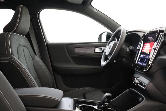 Volvo EX40 SINGLE MOTOR EXT. RANGE ULTRA BLACK EDITION EUROPA *FULL OPTIONS!* -PANO.DAK|HARMAN/KARDON|PIXEL.LED|360°CAM|POWER-SEATS|PRIVACY.GLAS|20"|SoH:100%