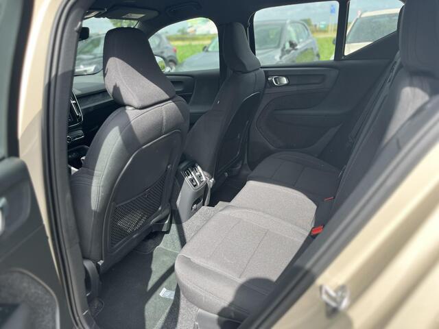 Volvo EX40 Single Motor Extended Range Plus 82 kWh | Parkeercamera | 19 Inch Velgen | Harman / Kardon | Trekhaak |