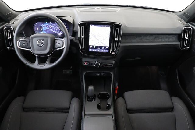 Volvo EX40 SINGLE MOTOR EXTENDED RANGE PLUS 82 kWh -HARMAN/KARDON|CAMERA|WARMTEPOMP|ADAP.CRUISE|BLIS|KEYLESS|TREKHAAK|19"ALL-SEASON|SoH:99%