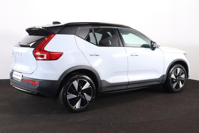 Volvo EX40 Extended Range Ultra 82 kWh - Panorama/schuifdak - IntelliSafe Assist & Surround - 360º Camera - Harman/Kardon audio - Verwarmde voorstoelen, stuur & achterbank - Parkeersensoren voor & achter - Elektr. bedienb. voorstoelen met geheugen links - Draadloze tel. lader - Warmtepomp - Extra getint glas - 19' LMV