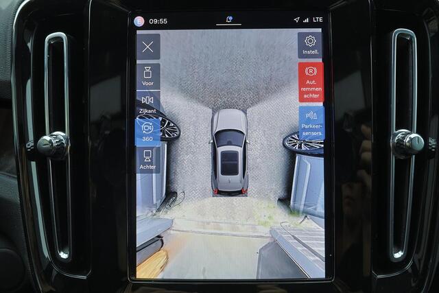 Volvo EX40 Performance Ultra 82 kWh - Panorama/schuifdak - IntelliSafe Assist & Surround - 360º Camera - Harman/Kardon audio - Verwarmde voorstoelen, stuur & achterbank - Parkeersensoren voor & achter - Elektr. bedienb. voorstoelen met geheugen links - Draadloze tel. lader - Warmtepomp - Extra getint glas - Inklapbare trekhaak - 20' LMV