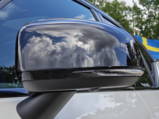 Volvo EX40 252PK Extended Range Plus Black Ed. 82 kWh | BLIS | ACC | PDC V+A | Pano | Verwarm. Stoelen/Stuur | Warmtepomp |
