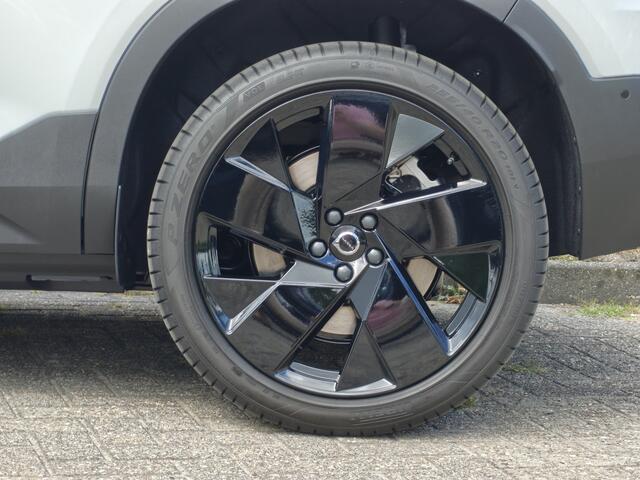 Volvo EX40 252PK Extended Range Plus Black Ed. 82 kWh | BLIS | ACC | PDC V+A | Pano | Verwarm. Stoelen/Stuur | Warmtepomp |