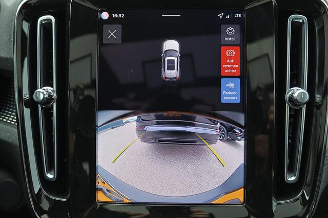 Volvo EX40 Extended Range Ultra 82 kWh - Panorama/schuifdak - IntelliSafe Assist & Surround - Harman/Kardon audio - Parkeercamera achter - Verwarmde voorstoelen & stuur - Parkeersensoren voor & achter - Draadloze tel. lader - Warmtepomp - Extra getint glas - 20' LMV