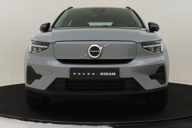 Volvo EX40 SINGLE MOTOR ESSENTIAL 70 kWh -CAMERA|CRUISE|METALLIC|DAB|CARPLAY|20"|SoH:100%