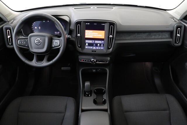 Volvo EX40 SINGLE MOTOR ESSENTIAL 70 kWh -CAMERA|CRUISE|METALLIC|DAB|CARPLAY|PRIVACY.GLAS|20"|SoH:100%