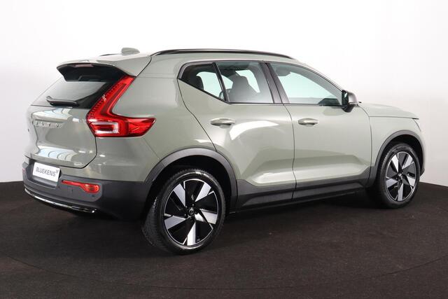 Volvo EX40 Extended Range Plus 82 kWh - IntelliSafe Assist & Surround - Parkeercamera achter - Verwarmde voorstoelen & stuur - Parkeersensoren voor & achter - Draadloze tel. lader - Inklapbare trekhaak - 19' LMV