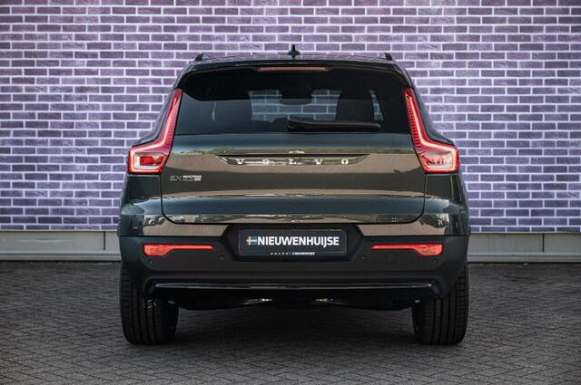 Volvo EX40 Single Motor Extended Range Ultra Europa Black Ed. | Long Range | Google | Harman Kardon Audio | Panoramadak | Getint Glas | Elektrische Stoelverstelling | Nubuck Bekleding | Adaptieve Cruise Control | Dodehoekdetectie | Zitverlenging | Stoel-/Stuurverwarming | Elek. Achterklep | Keyless | Memory | 20" inch Lichtmetalen Velgen