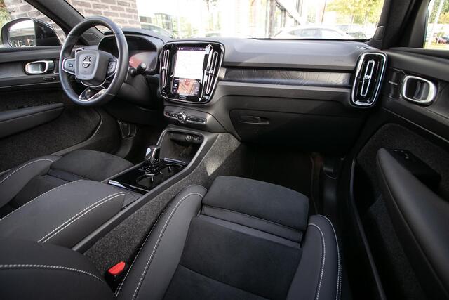 Volvo EX40 Single Motor Extended Range Ultra Black Ed. 82 kWh | Schuif/kantel dak | Trekhaak – foto 3