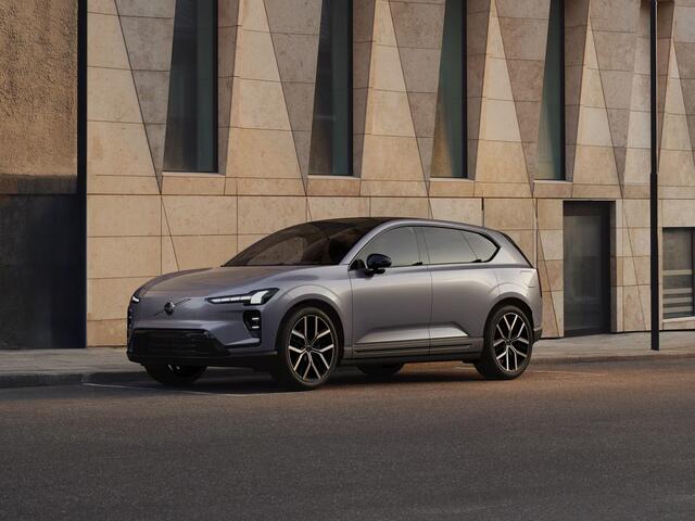 Volvo EX60 P6 Ultra 83 kWh | Panoramadak | 360° camera | Bowers & Wilkins | Stoel- en stuurverwarming | Stoelventilatie