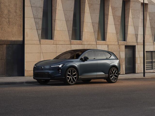 Volvo EX60 P10 AWD Ultra 95 kWh | Panoramadak | 360° camera | Bowers & Wilkins | Stoel- en stuurverwarming | Stoelventilatie