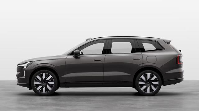 Volvo EX90 Twin Motor Performance Ultra 7p. 111 kWh / Begin September bij Jacob Schaap Lelystad in de Showroom /