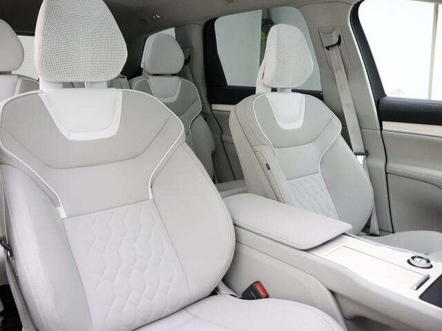 Volvo EX90 Twin Motor Performance Ultra 7p. 111 kWh / B&W Audio / Luchtvering / 22'' / Pilot Assist Pack / Climate / Extra Getint glas / Zittingverhoger 2e zitrij /