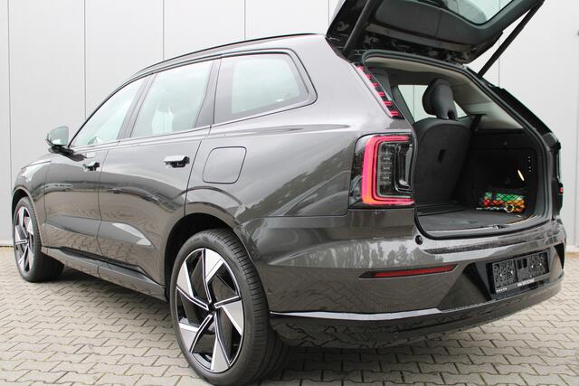 Volvo EX90 Twin Motor Performance Ultra 7p. 111 kWh
