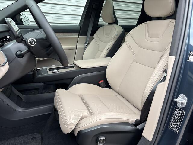 Volvo EX90 Twin Motor Ultra 7p. 111 kWh Uit voorraad leverbaar / Luchtvering / 7 zitplaatsen / Pilot assist-pakket /
