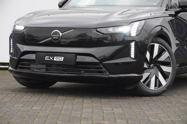 Volvo EX90 408PK Automaat Twin Motor Ultra / Panoramadak / Luchtvering / Head-up display / Stoelverwarming en stuurwielverwarming / Massagestoelen / Memory seats / Adaptive cruise control / 360 Camera / elektrische achterklep