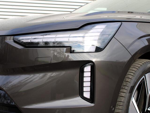 Volvo EX90 Twin Motor Performance Ultra Automaat / Luchtvering / Bowers & Wilkens audio / 22" velgen / 517pk / Pilot Assist Pack / Privacy Glass