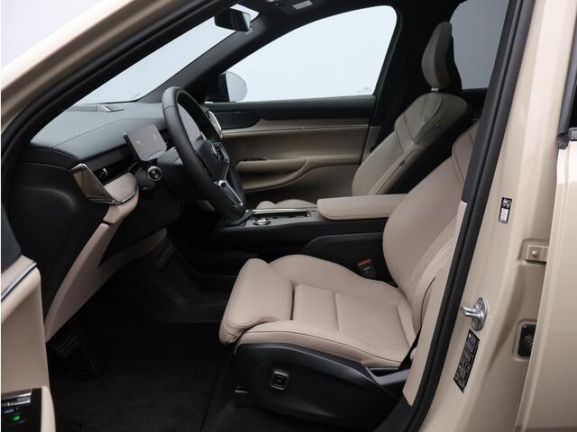 Volvo EX90 Twin Motor Ultra 7p. 111 kWh / Trekhaak / Head-Up Display / Massage Stoelen / 360 Camera / Pilot Assist Pack / 21" Wielen / Climate Pack /