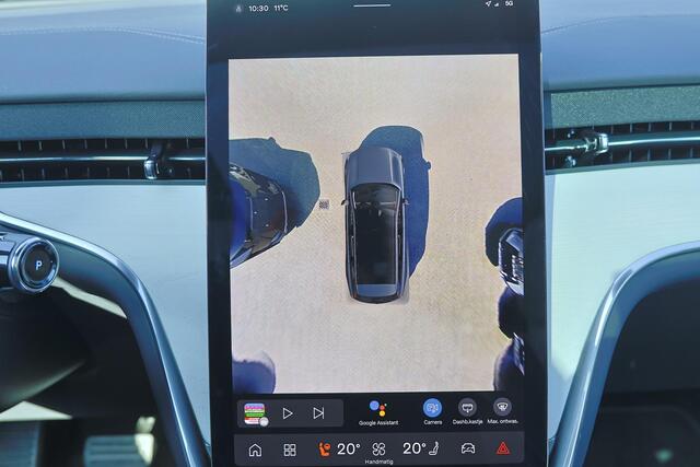 Volvo EX90 Performance Ultra 7p. 111 kWh - Luchtvering - Panoramadak - IntelliSafe Assist & Surround - 360º Camera - Bowers & Wilkins audo - Verwarmde voorstoelen, stuur & achterbank - Parkeersensoren voor & achter - Head up display - Extra getint glas - Inklapbare 