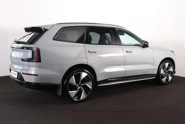 Volvo EX90 Performance Ultra 7p. 111 kWh - Luchtvering - Panoramadak - IntelliSafe Assist & Surround - 360º Camera - Bose Audio - Verwarmde voorstoelen, stuur & achterbank - Parkeersensoren voor & achter - Head up display - Draadloze tel. lader - Extra getint glas -
