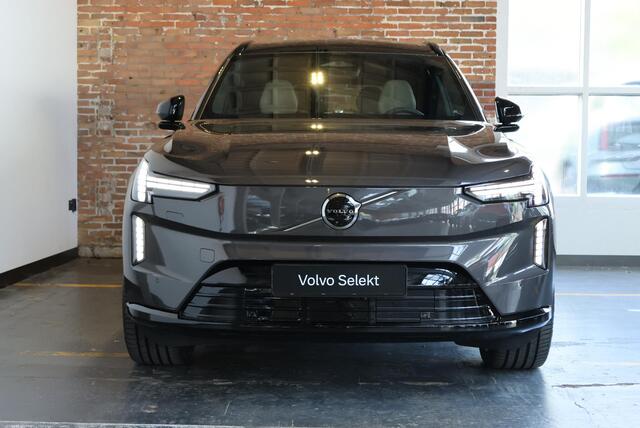 Volvo EX90 Twin Motor Ultra 7p. 106 kWh | Elektrochromatisch panoramadak | Bowers & Wilkins Premium Audio | Luchtvering en automatische niveauregeling | 22" 5-Y Spaaks Glossy Black Diamond Cut velgen | Nappaleer met ventilatie | Parkeersensoren voor + achter | Pilot Assist | 360° Parkeercamera