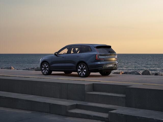 Volvo EX90 Twin Motor Ultra 7p. 111 kWh | Panoramadak | 360° camera | Bose Audio | Luchtvering | Head-up display | Stoelventilatie | Stoel- en stuurverwarming