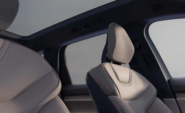 Volvo EX90 Twin Motor Ultra Executive Edition 7p. 106 kWh | 800 V | Bowers & Wilkins | Soft Close Deuren | Luchtvering | 22" | Elektrochromatisch panoramadak | Massage | HD Pixel Led | Gelamineerd Glas | Head-up Dislpay | Elektrisch verstelbare stuurkolom |
