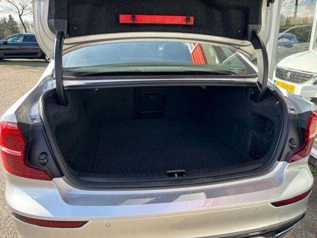 Volvo S60 2.0 T4 R-Design, Leer, Panodak, DAB