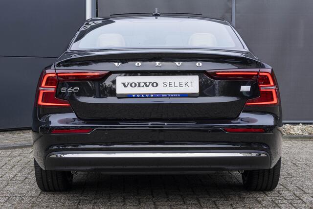 Volvo S60 T6 Automaat Recharge AWD Ultimate Bright | Premium Audio by Harman Kardon | Head-Up display | Panoramadak | Nappa leder interieur | Interieur voorverwarming | 360º Camera