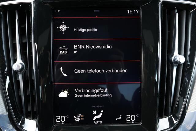 Volvo S60 T8 AWD Recharge R-Design - Panorama/schuifdak - IntelliSafe Assist & Surround - 360º Camera - Bowers & Wilkins audio - Adaptieve LED koplampen - Verwarmde voorstoelen, stuur & achterbank - Parkeersensoren voor & achter - Elektr. bedienb. voorstoelen met g