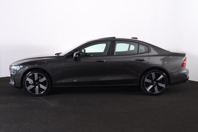 Volvo S60 Recharge T8 AWD Ultimate Dark - LONG RANGE - Panorama/schuifdak - IntelliSafe Assist & Surround - 360º Camera - Bowers & Wilkins audio - Adaptieve LED koplampen - Verwarmde voorstoelen, stuur & achterbank - Parkeersensoren voor & achter - Elektr. bedienb.