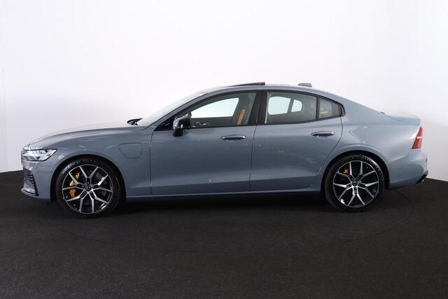 Volvo S60 T8 AWD Polestar Engineered - LONG RANGE - Panorama/schuifdak - IntelliSafe Assist & Surround - Bowers & Wilkins audio - 360º Camera - Adaptieve LED koplampen - Verwarmde voorstoelen, stuur & achterbank - Elektr. bedienb. voorstoelen met geheugen - Head up
