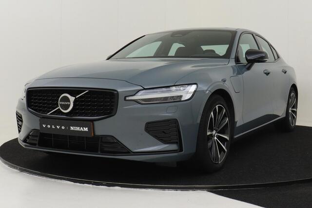 Volvo S60 RECHARGE T6 AWD ULTIMATE DARK -PANO.DAK|B&W-AUDIO|360°CAM|TREKHAAK|HEAD UP DISP.
