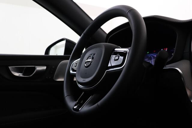 Volvo S60 RECHARGE T6 AWD ULTIMATE DARK -PANO.DAK|B&W-AUDIO|360°CAM|TREKHAAK|HEAD UP DISP.